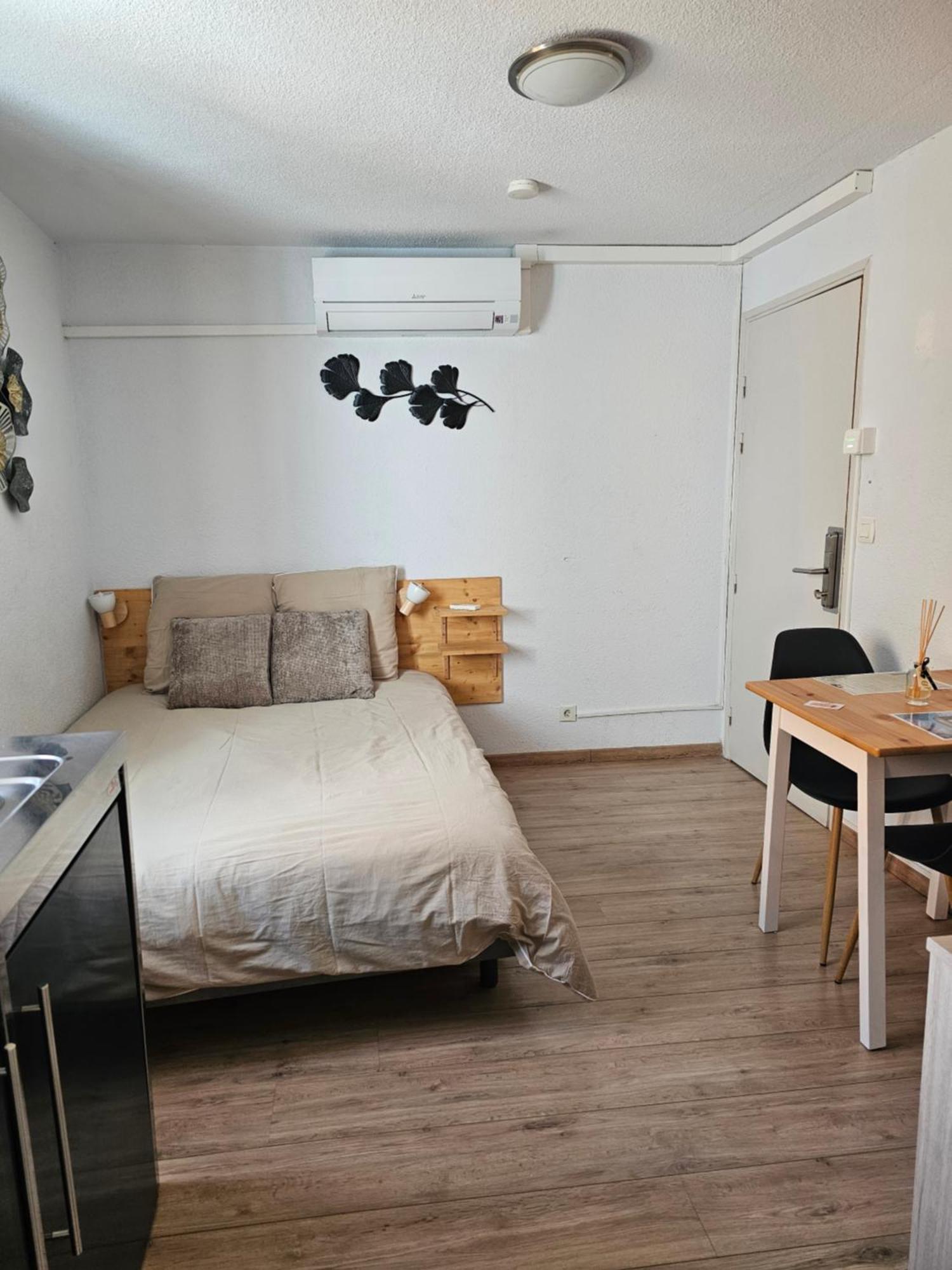 Residence Du Soleil Collioure Room photo