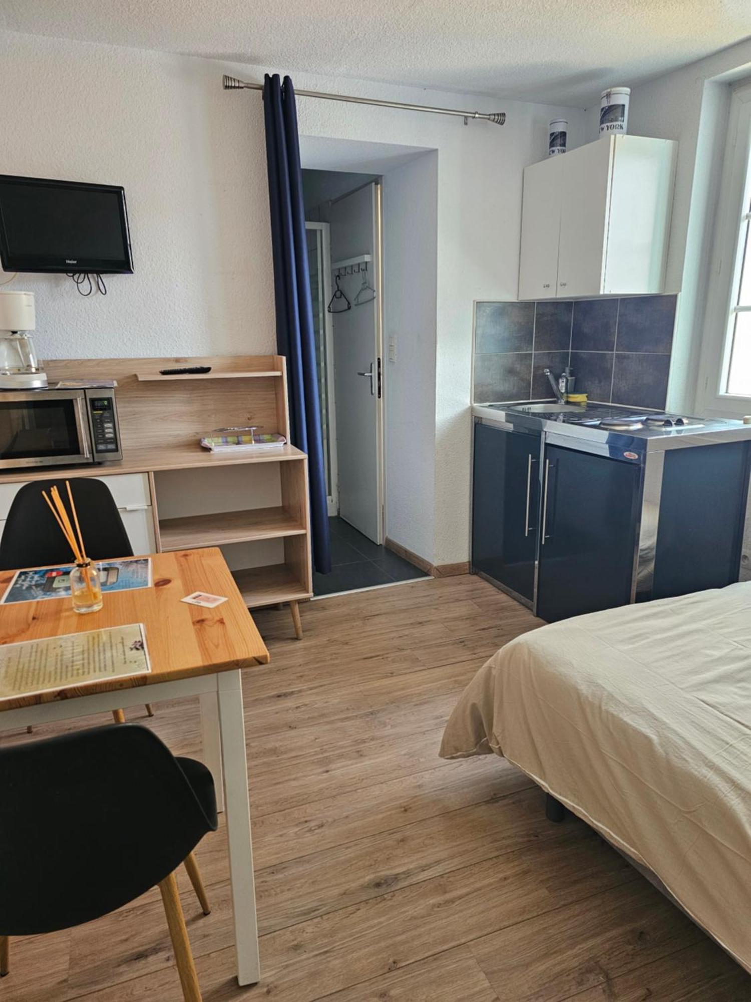 Residence Du Soleil Collioure Room photo